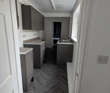 2 bedroom terraced house to rent - Photo 6