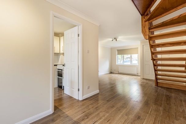 Stubble Close, Botley - Photo 1