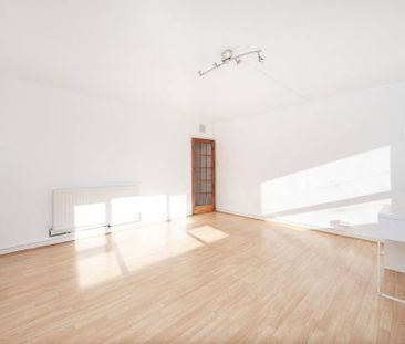 3 bedroom maisonette to rent - Photo 1