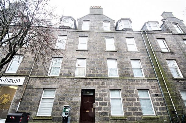 1 bedroom flat to rent - Photo 1