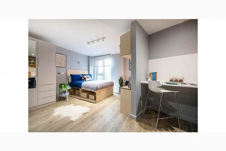 6-bed standard ensuite - Photo 5