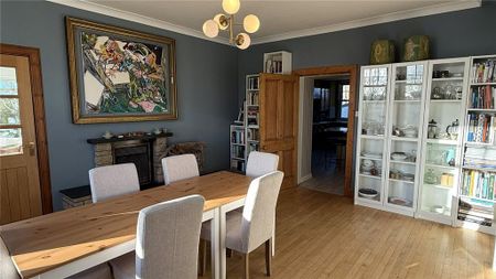 4 bedroom semi-detached house to rent - Photo 5