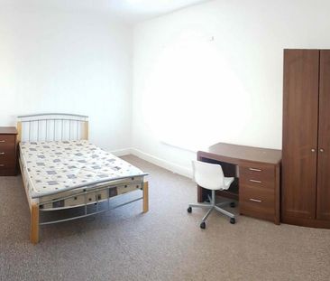 4 bedroom house to rent - Photo 2