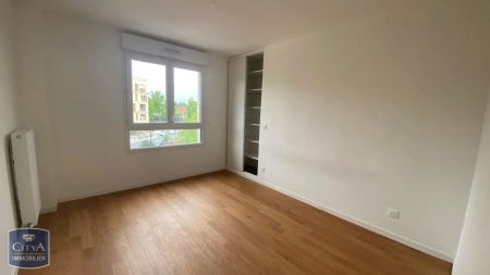 Appartement à louer 3 pièces 75.52m² - Photo 2