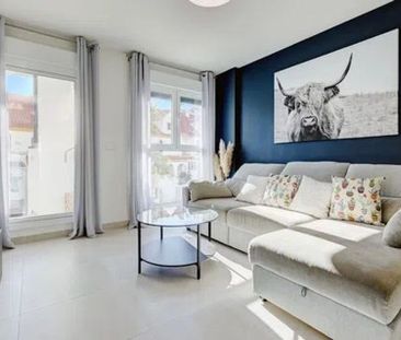 Alquiler de piso en Avenida Reina Sofía, 13 - Photo 4