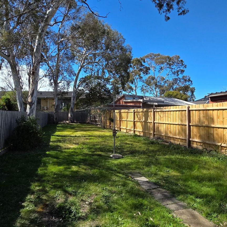 Spacious 3-Bed Home with Large Backyard - Photo 1