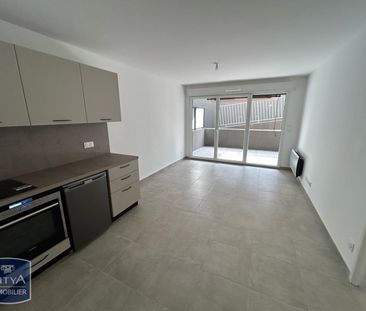 Location Appartement 2 pièces 41m² ST LAURENT DU VAR 06700 - Photo 1