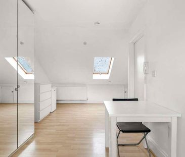 Green Lanes, Stoke Newington, N16 - Photo 6