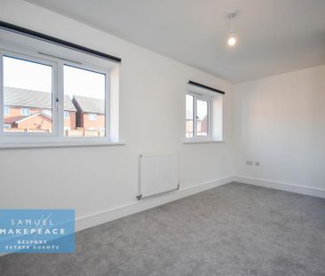 2 bedroom semi-detached house to rent - Photo 5