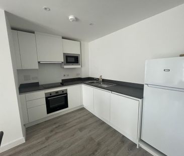 2 bedroom flat to rent - Photo 4