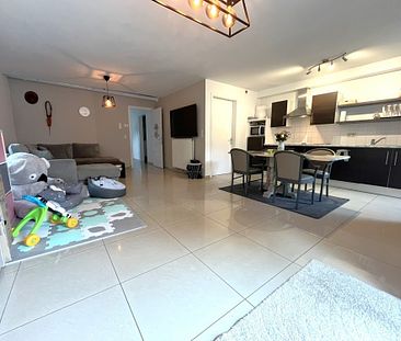 Gelijkvloers appartement met terras en private garage - Foto 3