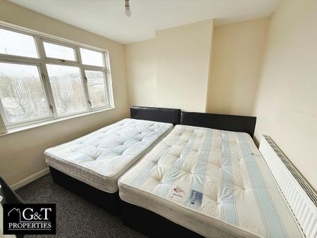 3 bedroom semi-detached house to rent - Photo 5