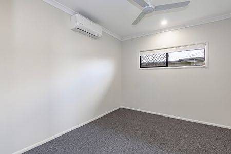 35 Riverlily Circuit, Bohle Plains QLD 4817 - House For Rent | Domain - Photo 4