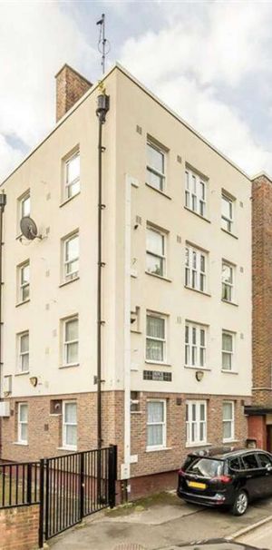 Stylish Flatshare in Trendy Shoreditch – Zone 1 Living ✨ Room A - Photo 2