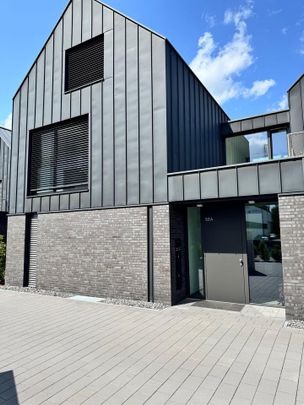 Reserviert! 2 Zimmer EG Wohnung mit Küche, Waschmaschine und Trockner - Foto 1