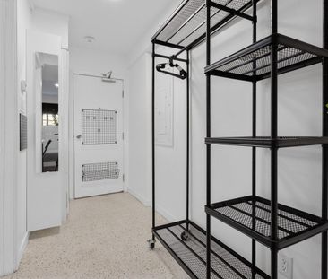 204 Ste Monique Street apartment — Ottawa, ON (1-Bedroom) - 1 Bedroom - Photo 1