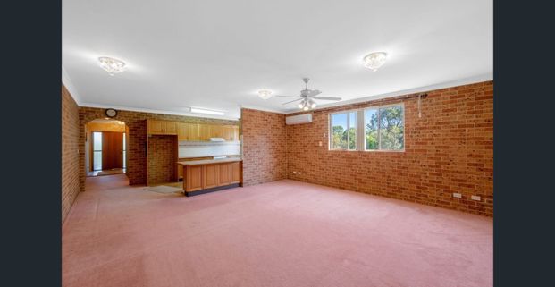 Spacious 4-Bed Coastal Townhouse | Long Jetty - Photo 1