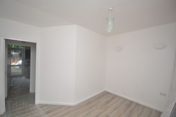 3 bed Mid Terraced House for Rent - Photo 1