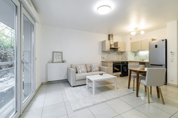 Location Appartement 2 pièces 38m² NICE 06100 - Photo 1