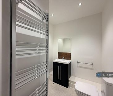 1 bedroom flat to rent - Photo 4