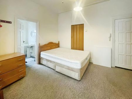 Studio to rent - Photo 2