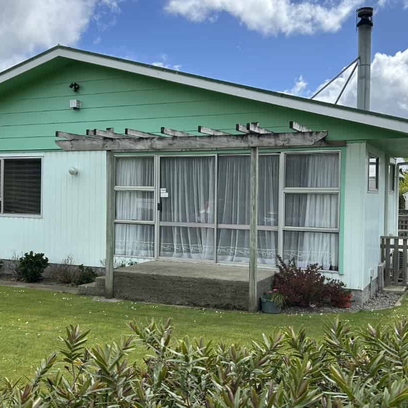 PAHIATUA - 4 BEDROOMS - Photo 1
