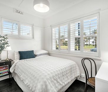 Refined Art Deco with Water Views. Two Bedroom Plus Study! - Photo 5