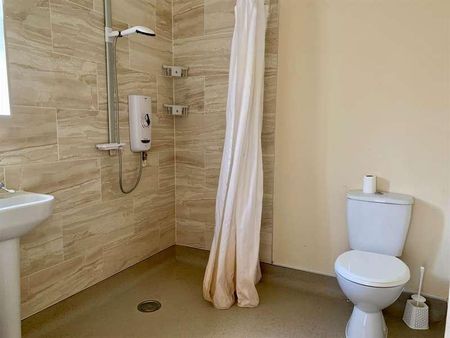 Brackley Road, Bedford, MK42 - Photo 3