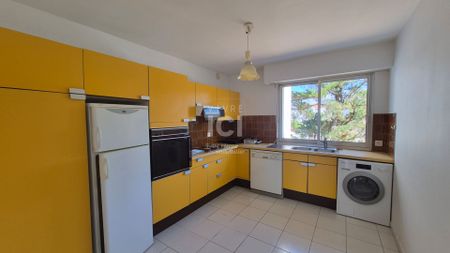 Location Appartement 3 pièces 89m² - Photo 2