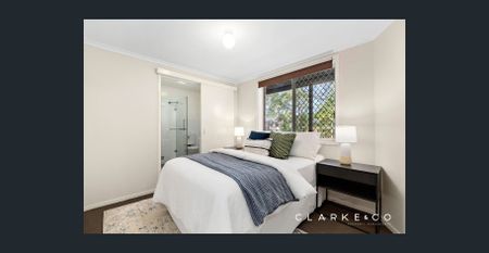 SPACIOUS FAMILY HOME WITH PLENTY OF ROOM TO GROW! - Photo 4