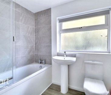 3 bedroom end of terrace house to rent - Photo 6