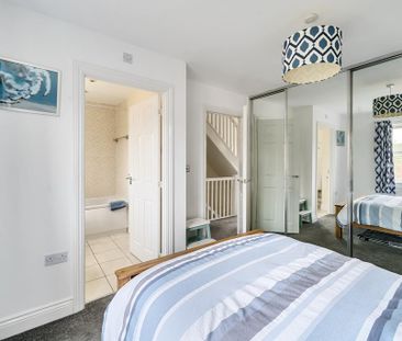 5 bedroom detached house to rent - Photo 4