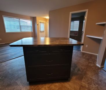 Beautiful Condo Unit Available in Johnstone Park!!! - Photo 6