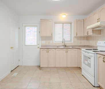 For Lease - 2887 Darien Road, Burlington, Ontario - Photo 4