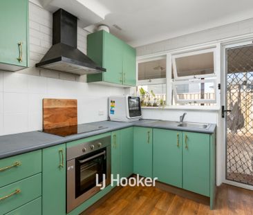 1/4 Holywell Street, South Bunbury WA - Photo 6