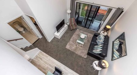 Harbour Vibes & City Lights - Photo 2