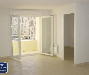 Location Appartement 2 pièces 44m² BAGNOLS SUR CEZE 30200 - Photo 1