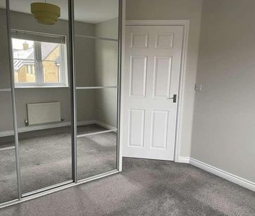 Bluebell Way, Carterton, OX18 - Photo 4