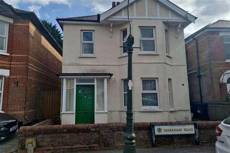 Bedroom Detached House In Winton, BH9 - Photo 2