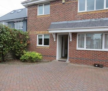 Bedroom Detached House In Winton, BH9 - Photo 6