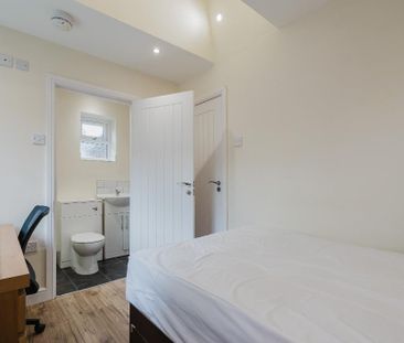 7 bedroom terraced house to rent - Photo 4