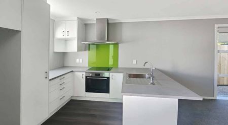 Epuni Living - Photo 3