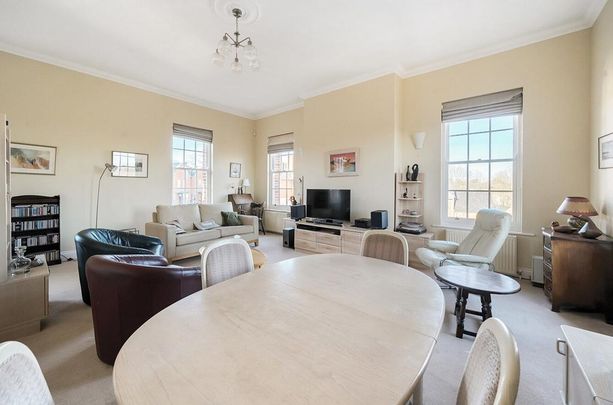 3 bedroom penthouse to rent - Photo 1