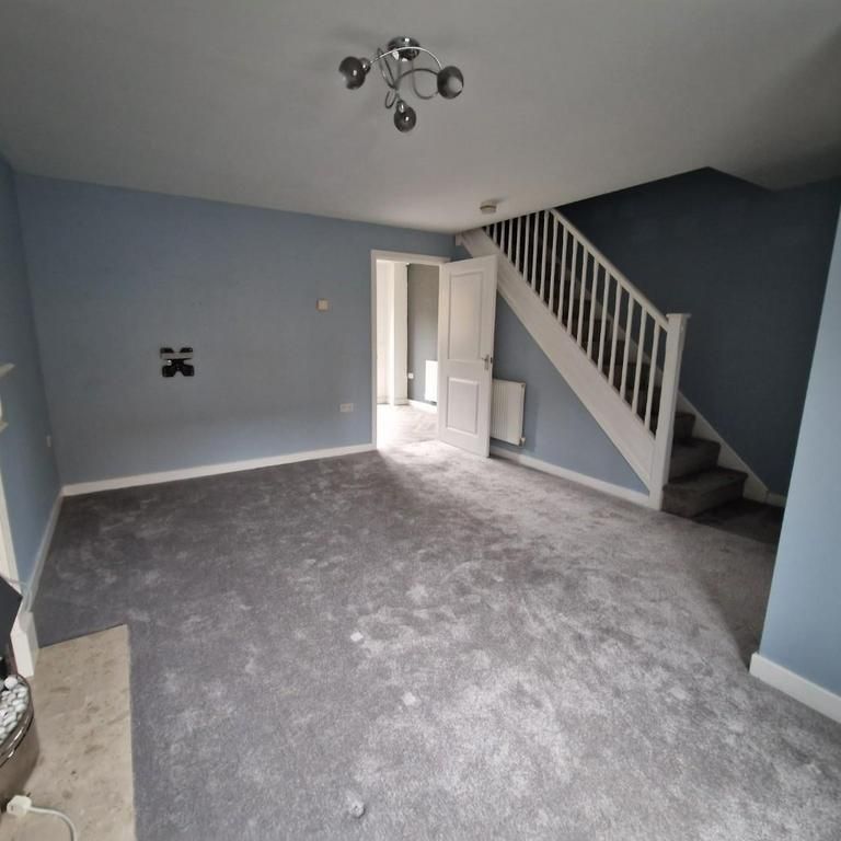 3 bedroom terraced house to rent - Photo 1