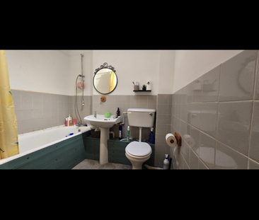 2 bedroom property to rent - Photo 5