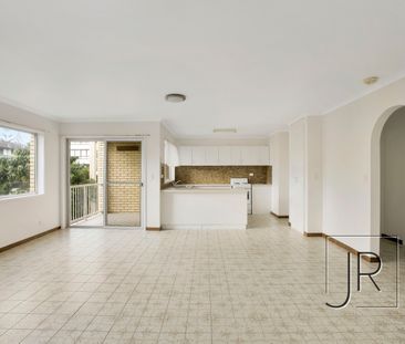 47 Pacific Street, Main Beach QLD 4217 - Apartment For Rent | Domain - Photo 3