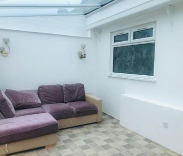 4 bedroom terraced house to rent - Photo 1