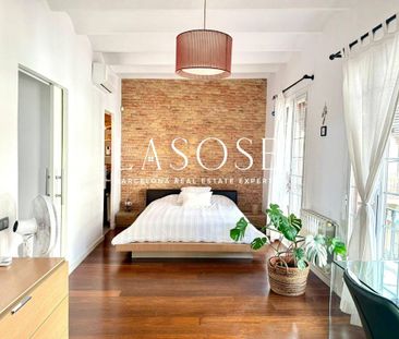 2 room luxury penthouse for rent in Barcelona, Spain - Photo 1