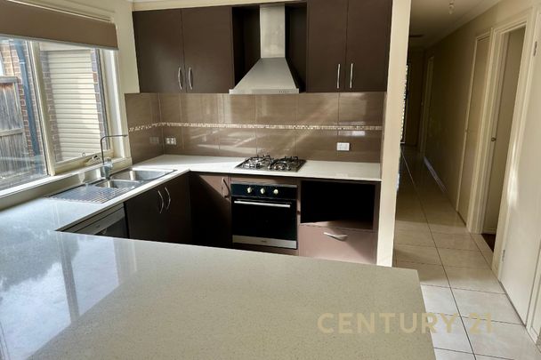 Family-Sized Living in Carrum Downs - Photo 1