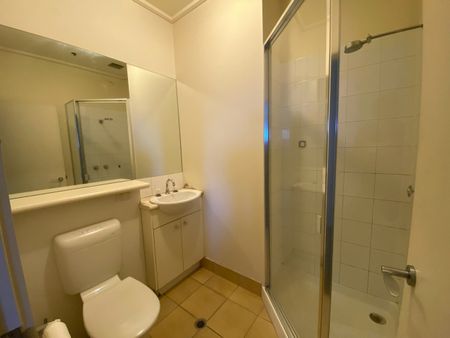 2206/570 Lygon Street, Carlton VIC 3053 - Photo 4